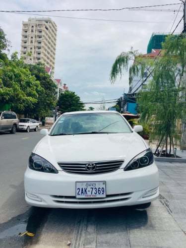 Camry LE-02 ពោង8ឡានស្អាតលក់$11800ចចារ