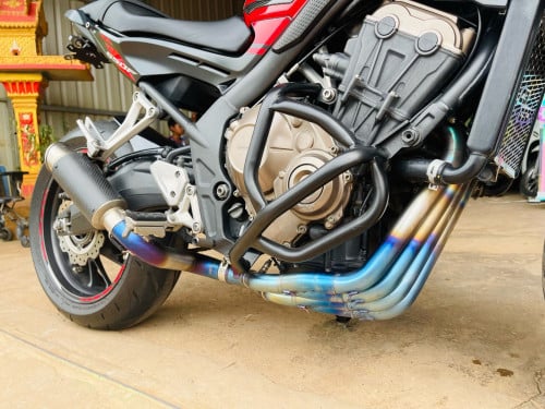 CB650F 2018ម៉ូតូមិនទាន់ប្រើក្នុងស្រុក2xxx$ធានាម៉ាសុីនប្រព័ន្ធភ្លើងជូន