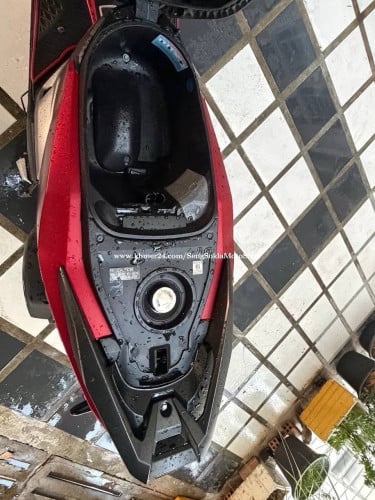 Click 022NCX កំលាំង160cc ម៉ូតូស្អាតសាណុំស្រិន អាចស្គុត មានលក់នៅហាង( សេង សុខឡា 9999)