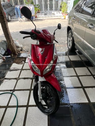 Click09 មានពន្ធ ប្រេីប៊ិចសុីសាំងតិចៗ ម៉ាសុីស្អាត លក់ជូនធូរៗ ម៉ូយៗ 4++$