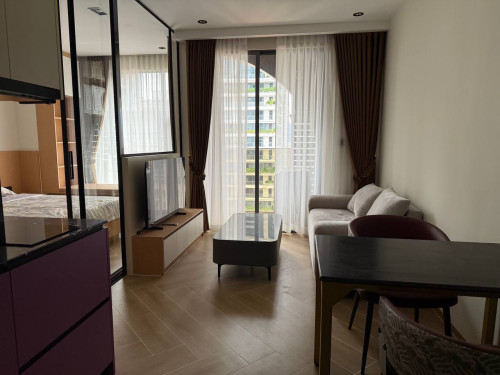Condo for rent Time Square 5