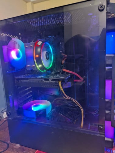 CPU i5 7thRam 16GSSD Kingston 240GHHD WD 640GVGA GTX 750 Ti 2GMonitor 24inch