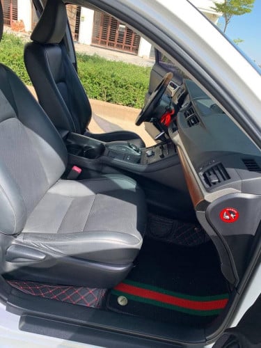 CT 200h premium