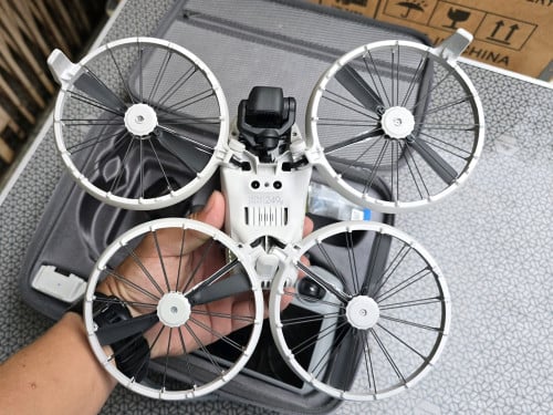 DJI FLIP + 2 Batteries+ DJI RC 2 + Carry Case (used like new 99%) 499$