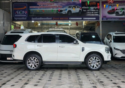 Ford Everest Titanium 2023