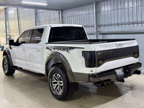 Ford F150 Raptor 2017