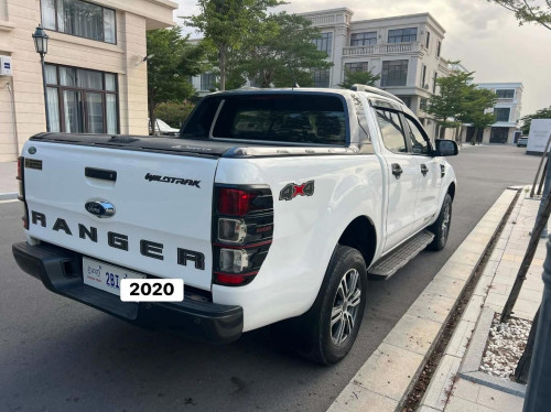 Ford Ranger Wildtrak 2020 2.0L Bi-Turbo ហ្សុីនមួយជុំ​ តម្លៃ​ល្អ