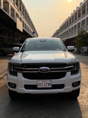 Ford XLT 2026