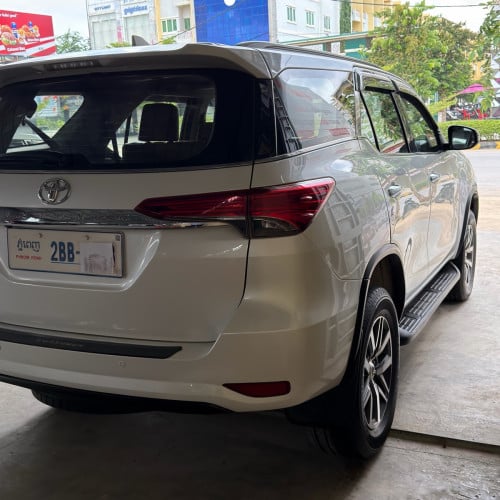 Fortuner 019 ឡានស្អាត