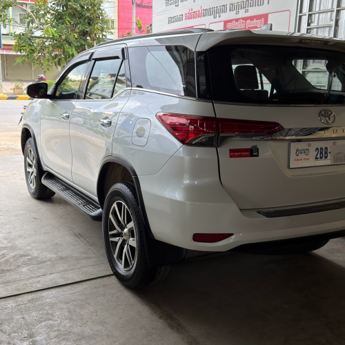 Fortuner 019 ឡានស្អាត