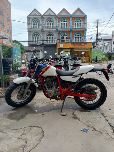 FTRឆ្នាំ99ម៉ូតូស្អាតម៉ាសុីនស្ងាតជិះស្រួល ដូរដៃថ្មី