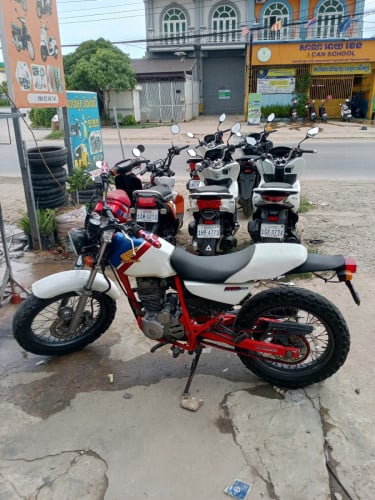 FTRឆ្នាំ99ម៉ូតូស្អាតម៉ាសុីនស្ងាតជិះស្រួល ដូរដៃថ្មី