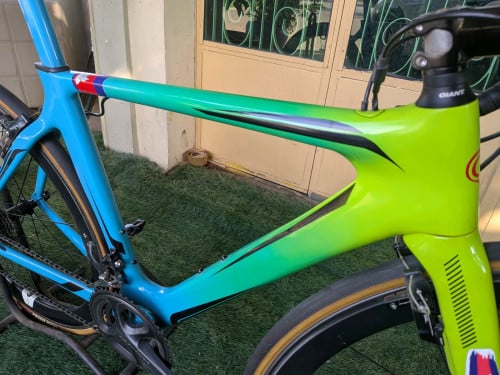 Giant propel កាបេាន ឡេីងថ្នាំថ្មី