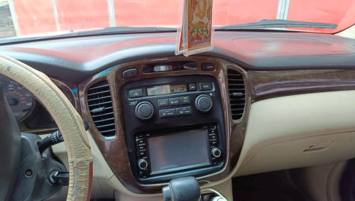 Highlander 02 V6 ប៉ុង2. លក់ត្រឹមតែ $11500