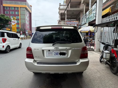 Highlander 2001 limited Full តំលៃ 12,200 $