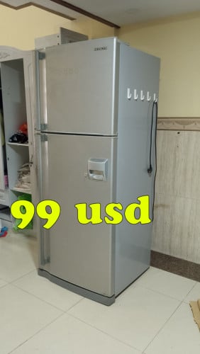 Hitachi Refrigerator. Large. 180 x 70 x 70