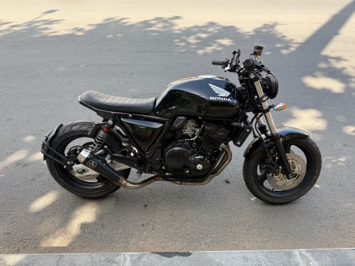 Home CB400