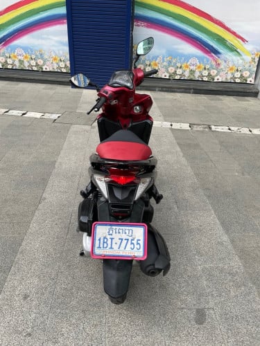 Honda Click125cc 2014 New98%មានពន្ធកាតគ្រីស្លាកលេខ
