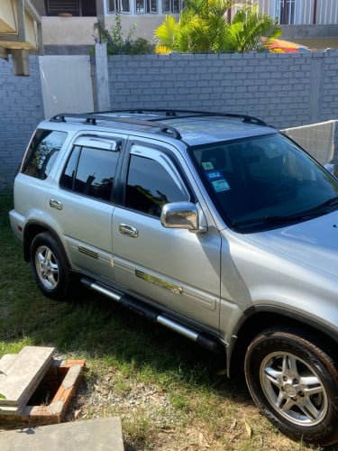 Honda CRV 2000ឡានផ្ទាល់ខ្លួនស៊ីសាំងតិច ម្ចាស់មើលថែប៉ុង2 ឯកសារគ្រប់តម្លៃ5000$/ចរចារm
