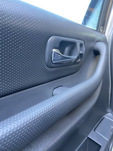 Honda CRV 2000ឡានផ្ទាល់ខ្លួនស៊ីសាំងតិច ម្ចាស់មើលថែប៉ុង2 ឯកសារគ្រប់តម្លៃ5000$/ចរចារm