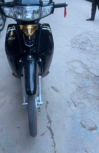 Honda Dream 025នៅស្អាតសាណុំម្ចាស់ដើមលក់1800$