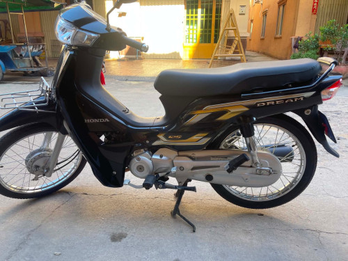 Honda Dream 026នៅស្អាតសាណុំមានកាតគ្រីត្រឹមត្រូវលក់1900$