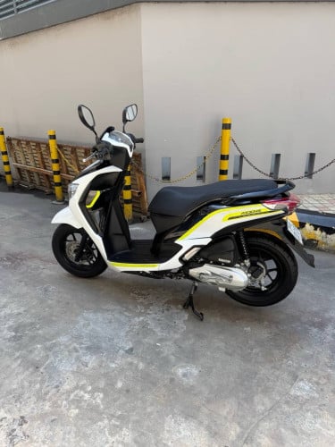 Honda moove 2015