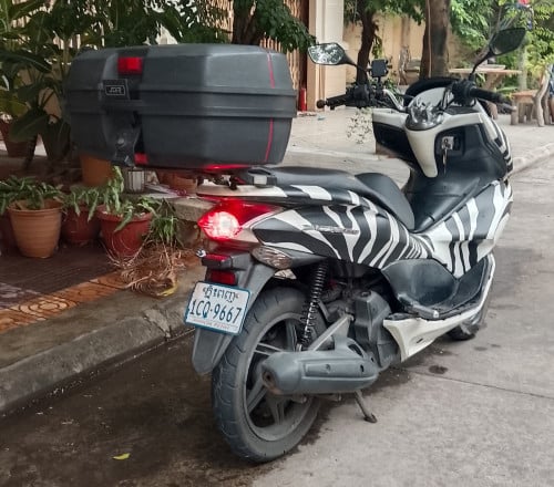 HONDA PCX 150. 2014 . Used, in good condition. Good engine. Plastic owner's card.