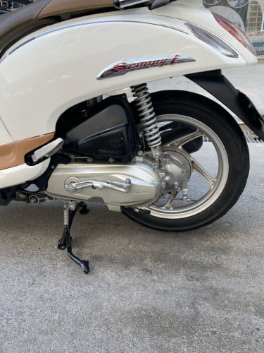 Honda scoopy 2015