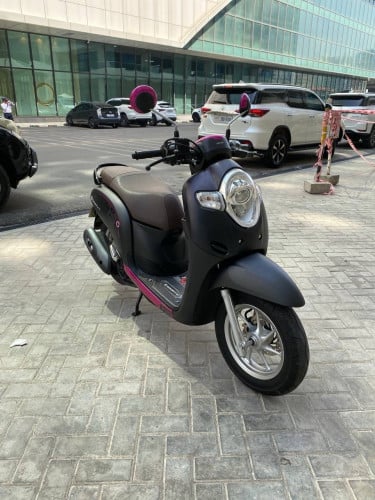 Honda scoopy 2020