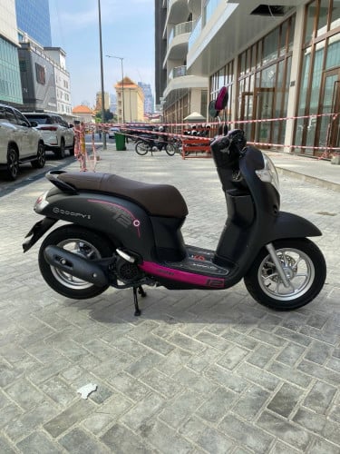 Honda scoopy 2020