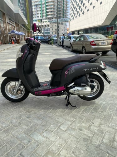 Honda scoopy 2020