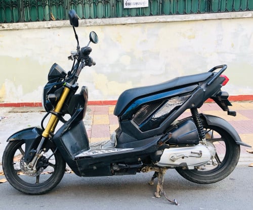 HONDA ZOOMER-1(110cc,550$,year2015,មានកាតគ្រី មានពន្ធ មានស្លាកលេខ🪪🛵) )