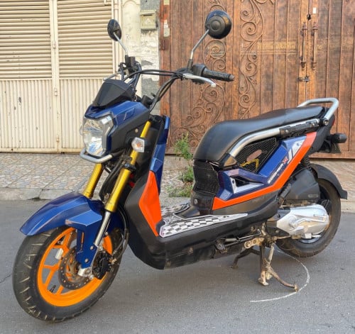 Honda ZOOMER x (110cc, year2016, 650$) have all documents
