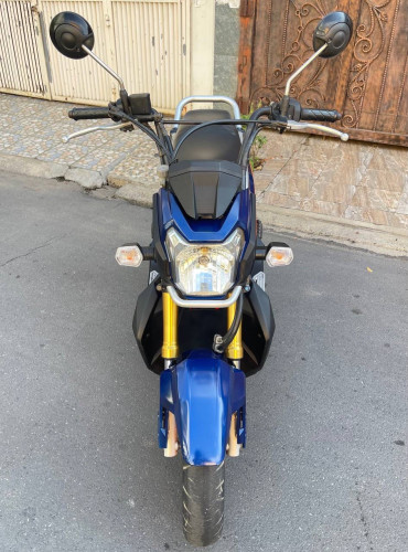 Honda ZOOMER x (110cc, year2016, 650$) have all documents