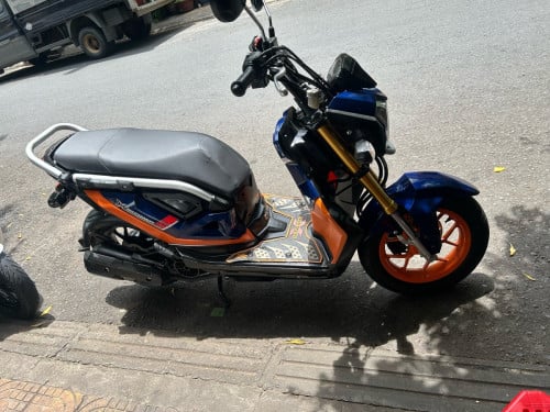 Honda zoomer X zin year 2017 មានពន្ធ