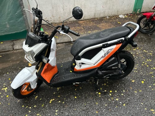 Honda zoomer X zin year 2017 មានពន្ធ