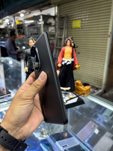 Honor 200Pro 512G Ram12G Sim2 CH ម៉ាសុីនសានុំ ស្រុីន