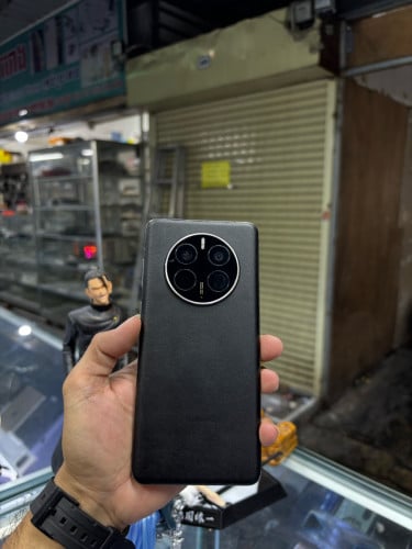 Huawei Mate50pro 256G Ram8G Sim2 CH ស្ទើរសំបក អេក្រង់ស្នាមតិច