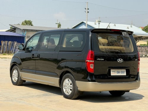 Hyundai H1 2019 (ម៉ាស៊ូត)