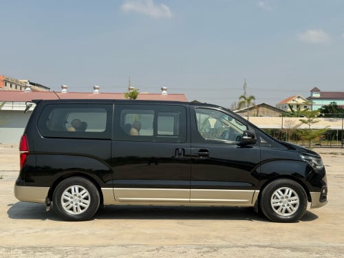 Hyundai H1 2019 (ម៉ាស៊ូត)