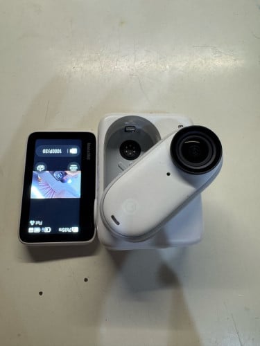 Insta360 Go 3 128g មួយទឹក 95%