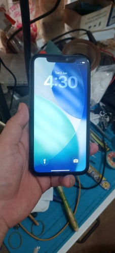 Iphone 11 128G ម៉ាសុីនហ្សុីនអេក្រង់ថ្មីអត់ស្គេន