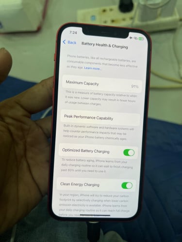 iPhone 12 256g លេងបានតែwifi អត់ស្គាល់សុីម ថ្មនៅ91%