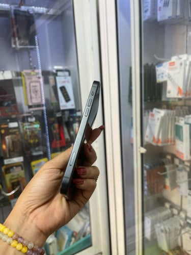 iPhone 12/64GB/LLថ្ម90%តួរស្អាតសុីនសានុំ