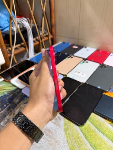 iPhone 14 LLa 128G ដាក់សុីមបាន 255$