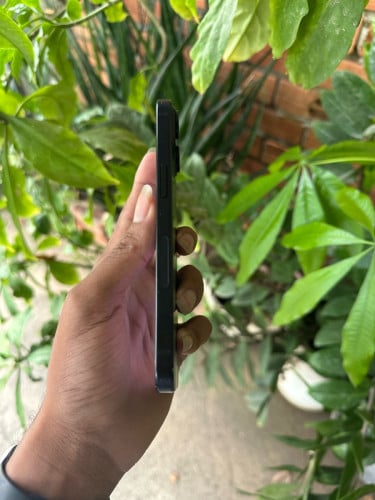 iphone 15 សានុំណែន ថ្ម90% សាកបាន292ដង bypasss wifi 205$