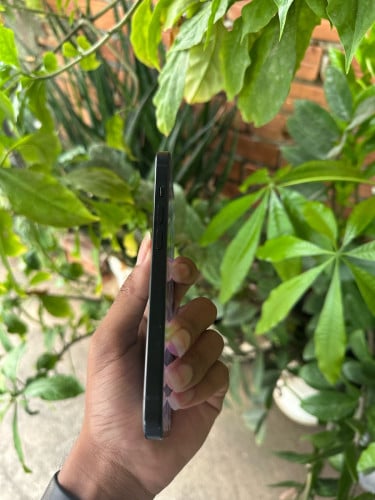 iphone 15 សានុំណែន ថ្ម90% សាកបាន292ដង bypasss wifi 205$