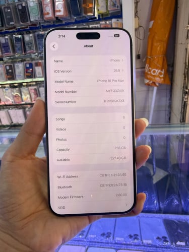 iPhone 16pro max ZA 759$