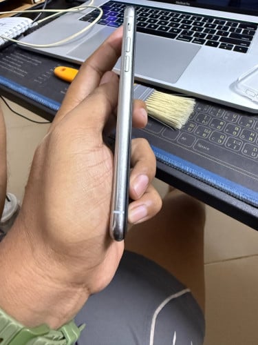 iPhone X 64GB មានស្កេន